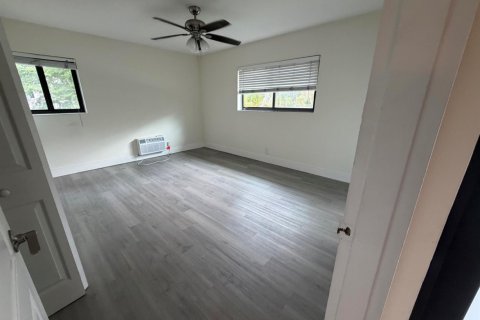 Apartment in Fort Lauderdale, Florida 2 bedrooms, 1041.43 sq.m. № 2392772 - photo 15