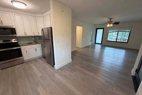 Apartment in Fort Lauderdale, Florida 2 bedrooms, 1041.43 sq.m. № 2392772 - photo 4