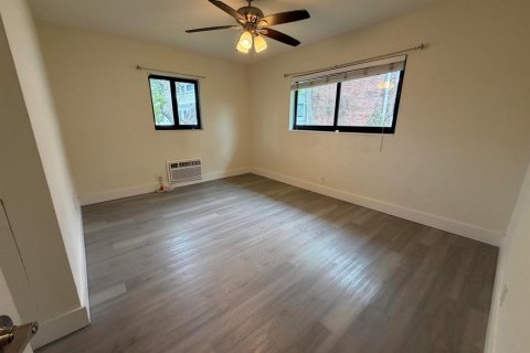 Apartment in Fort Lauderdale, Florida 2 bedrooms, 1041.43 sq.m. № 2392772 - photo 13