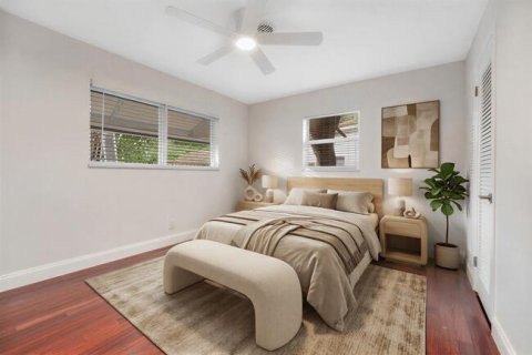 House in Wilton Manors, Florida 3 bedrooms, 153.94 sq.m. № 2393210 - photo 8