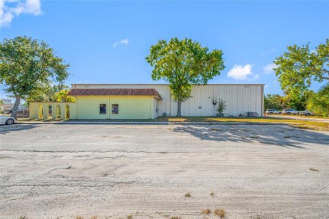 Commercial property in Tampa, Florida 629.88 sq.m. № 2096375 - photo 6