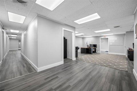 Commercial property in Tampa, Florida 629.88 sq.m. № 2096375 - photo 29