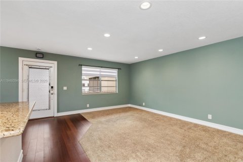 Купить кондоминиум в Делрей-Бич, Флорида 2 спальни, 84.26м2, № 2002439 - фото 11