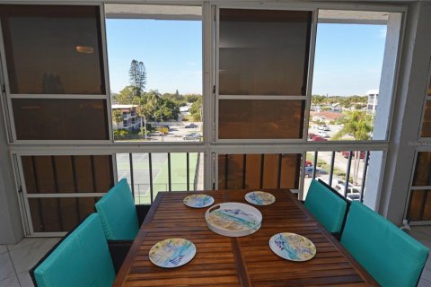 Copropriété à louer à Saint Petersburg, Floride: 3 chambres, 139.35 m2 № 1572729 - photo 23