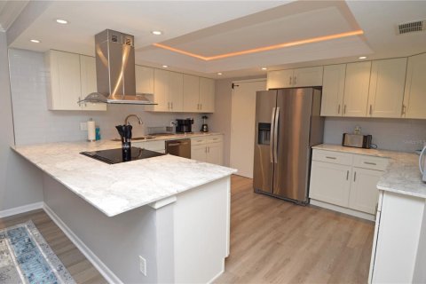 Copropriété à louer à Saint Petersburg, Floride: 3 chambres, 139.35 m2 № 1572729 - photo 9