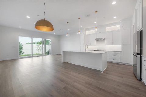 Touwnhouse à vendre à Tampa, Floride: 3 chambres, 189.06 m2 № 2235595 - photo 10