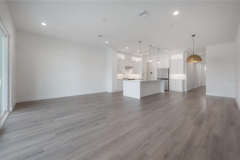 Touwnhouse à vendre à Tampa, Floride: 3 chambres, 189.06 m2 № 2235595 - photo 28