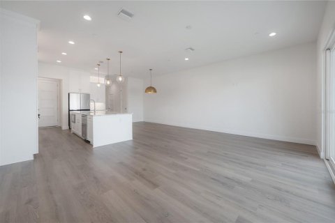 Touwnhouse à vendre à Tampa, Floride: 3 chambres, 189.06 m2 № 2235595 - photo 25