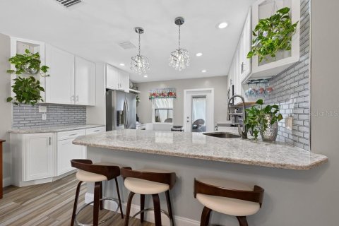 Villa ou maison à vendre à New Port Richey, Floride: 2 chambres, 104.52 m2 № 2425649 - photo 8