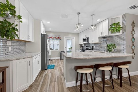 Villa ou maison à vendre à New Port Richey, Floride: 2 chambres, 104.52 m2 № 2425649 - photo 30