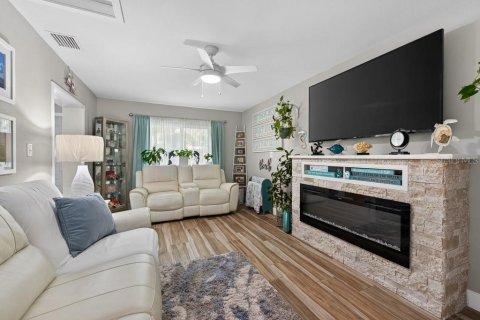 Villa ou maison à vendre à New Port Richey, Floride: 2 chambres, 104.52 m2 № 2425649 - photo 20