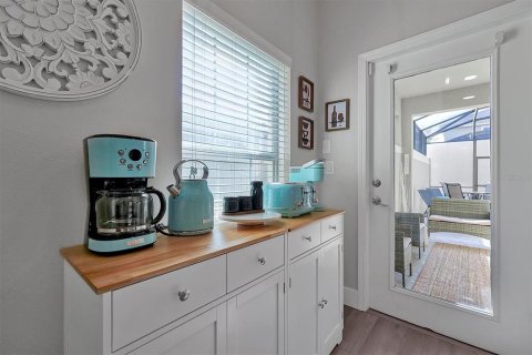 Adosado en venta en Kissimmee, Florida, 5 dormitorios, 188.03 m2 № 1832079 - foto 17