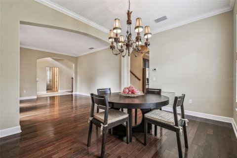 House in Wesley Chapel, Florida 4 bedrooms, 367.71 sq.m. № 1913751 - photo 30