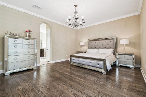 House in Wesley Chapel, Florida 4 bedrooms, 367.71 sq.m. № 1913751 - photo 12