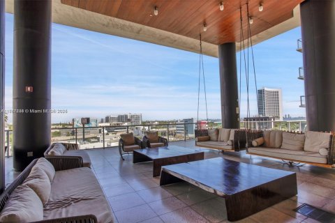 Снять в аренду кондоминиум в Майами, Флорида 2 спальни, 176.14м2, № 2022353 - фото 26
