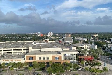 Снять в аренду кондоминиум в Майами, Флорида 2 спальни, 176.14м2, № 2022353 - фото 20