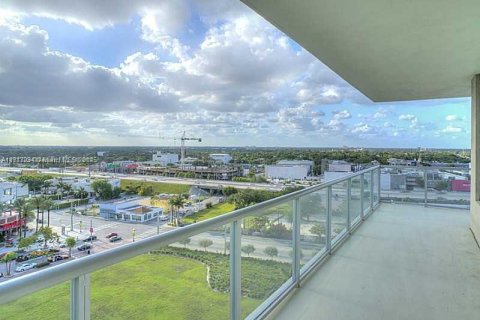 Снять в аренду кондоминиум в Майами, Флорида 2 спальни, 176.14м2, № 2022353 - фото 16