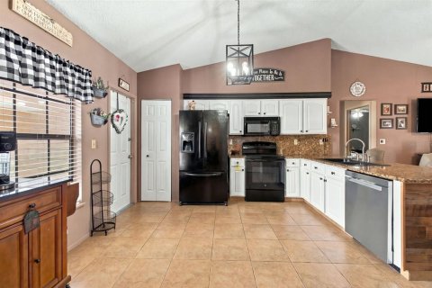 Villa ou maison à vendre à Spring Hill, Floride: 4 chambres, 187.48 m2 № 2436677 - photo 28