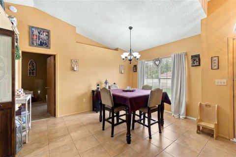 Villa ou maison à vendre à Spring Hill, Floride: 4 chambres, 187.48 m2 № 2436677 - photo 27