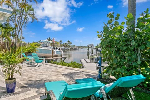 Купить виллу или дом в Редингтон-Шорс, Флорида 3 комнаты, 91.79м2, № 1826936 - фото 26