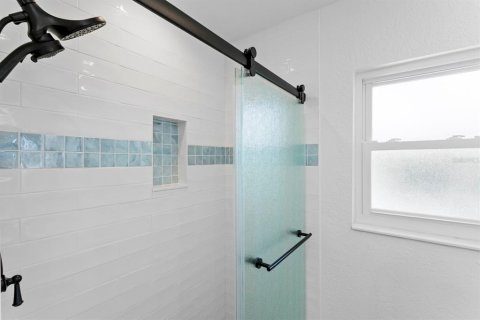 Купить виллу или дом в Редингтон-Шорс, Флорида 3 комнаты, 91.79м2, № 1826936 - фото 21