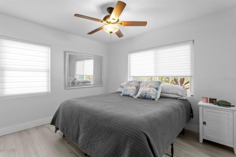 Купить виллу или дом в Редингтон-Шорс, Флорида 3 комнаты, 91.79м2, № 1826936 - фото 16