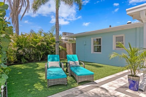 Купить виллу или дом в Редингтон-Шорс, Флорида 3 комнаты, 91.79м2, № 1826936 - фото 28