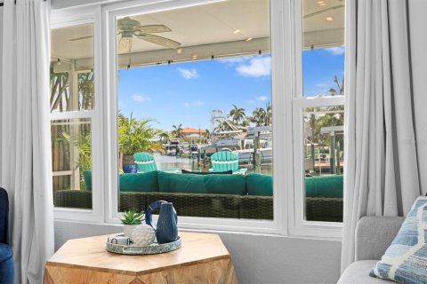 Купить виллу или дом в Редингтон-Шорс, Флорида 3 комнаты, 91.79м2, № 1826936 - фото 15