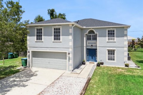 House in Deltona, Florida 4 bedrooms, 262.08 sq.m. № 2308662