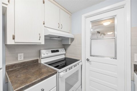 House in New Port Richey, Florida 2 bedrooms, 67.08 sq.m. № 2118356 - photo 18