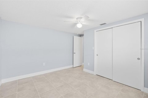 Casa en alquiler en New Port Richey, Florida, 2 dormitorios, 67.08 m2 № 2118356 - foto 4