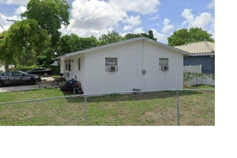 Casa en Fort Lauderdale, Florida 2 dormitorios № 2069016