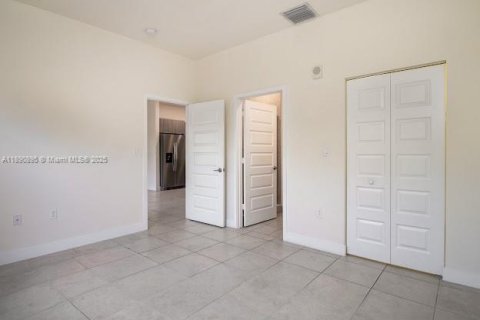 Condo in Doral, Florida, 2 bedrooms  № 1946325 - photo 16
