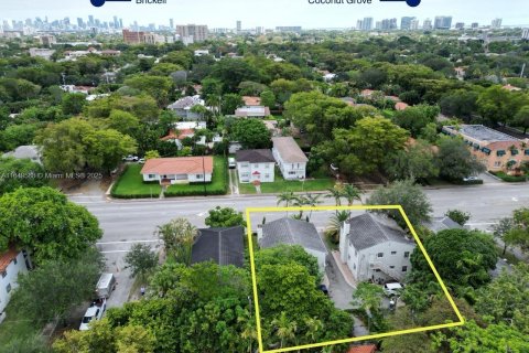Commercial property in Coral Gables, Florida 202.34 sq.m. № 1728199 - photo 14