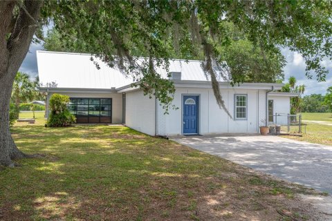 Villa ou maison à vendre à Babson Park, Floride: 3 chambres, 288.46 m2 № 2211028 - photo 4