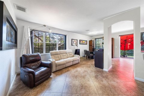 Adosado en venta en Sunrise, Florida, 4 dormitorios, 171.68 m2 № 1955017 - foto 9