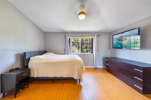 Adosado en venta en Sunrise, Florida, 4 dormitorios, 171.68 m2 № 1955017 - foto 21