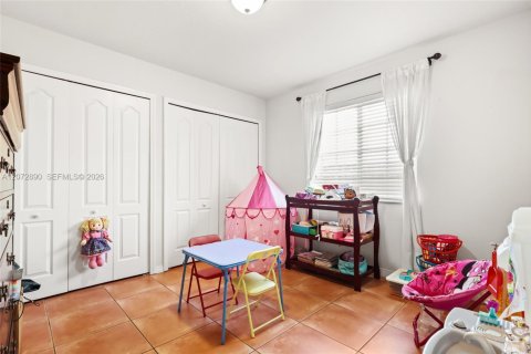 Villa ou maison à vendre à Miami, Floride: 5 chambres, 261.24 m2 № 2309516 - photo 14