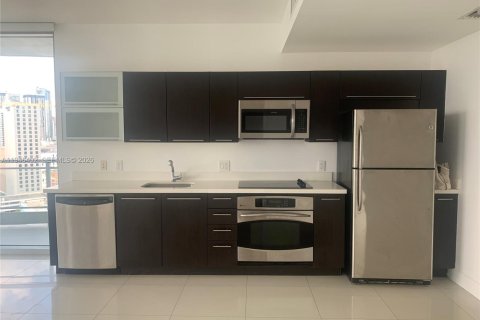 Condo in Miami, Florida, 1 bedroom  № 2002626 - photo 10