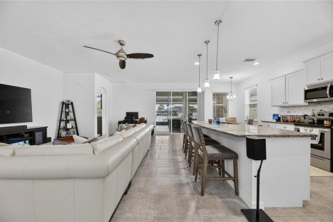Villa ou maison à vendre à Riverview, Floride: 3 chambres, 170.75 m2 № 2410201 - photo 10