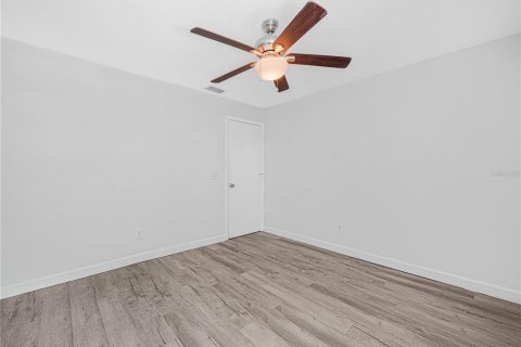 Copropriété à vendre à Tampa, Floride: 2 chambres, 83.98 m2 № 1803635 - photo 3