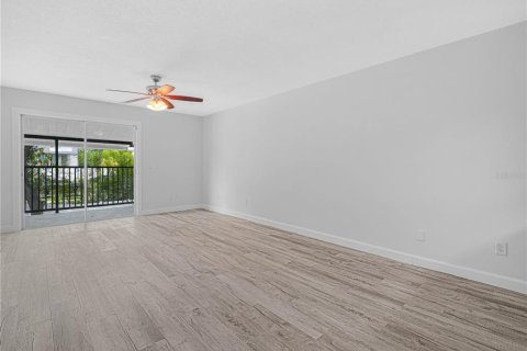 Copropriété à vendre à Tampa, Floride: 2 chambres, 83.98 m2 № 1803635 - photo 5