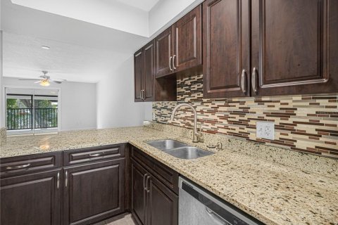 Copropriété à vendre à Tampa, Floride: 2 chambres, 83.98 m2 № 1803635 - photo 14