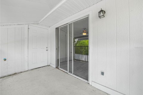 Copropriété à vendre à Tampa, Floride: 2 chambres, 83.98 m2 № 1803635 - photo 10