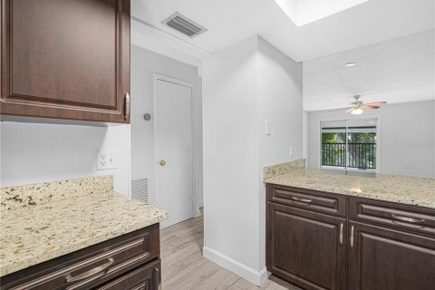 Copropriété à vendre à Tampa, Floride: 2 chambres, 83.98 m2 № 1803635 - photo 15