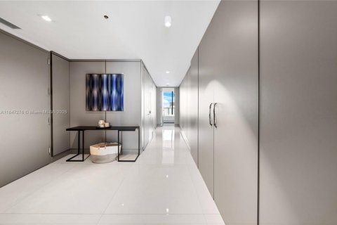 Condo in Sunny Isles Beach, Florida, 3 bedrooms  № 1855316 - photo 11