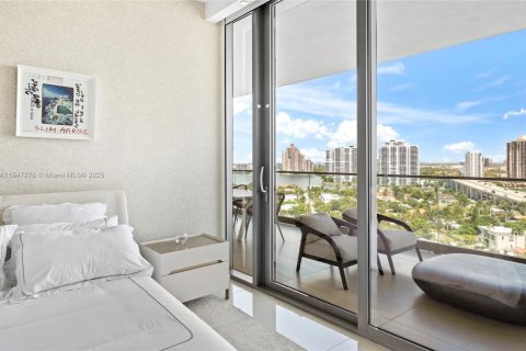 Condo in Sunny Isles Beach, Florida, 3 bedrooms  № 1855316 - photo 29