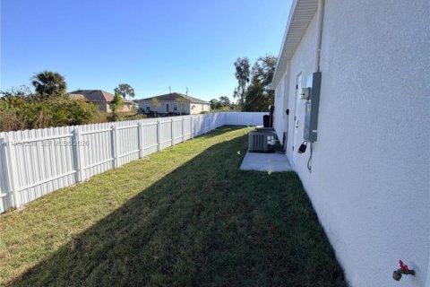 Купить виллу или дом в Лихай-Эйкерс, Флорида 3 спальни, 143.63м2, № 2008986 - фото 21