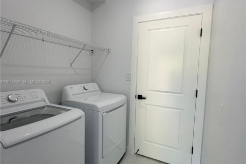 Купить виллу или дом в Лихай-Эйкерс, Флорида 3 спальни, 143.63м2, № 2008986 - фото 19