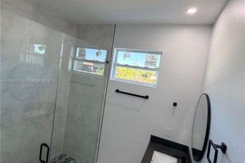 Купить виллу или дом в Лихай-Эйкерс, Флорида 3 спальни, 143.63м2, № 2008986 - фото 14